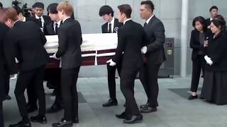 SHINee Jonghyun Funeral full part 1 [upl. by Ymme]