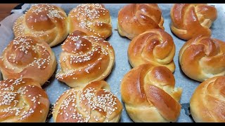 Jinsi ya Kupika Maandazi ya mayai na maziwa How to cook Rose shaped bread rolls [upl. by Maharva]