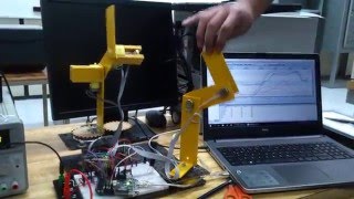 Proyecto Control de brazo con PID [upl. by Nyllij492]