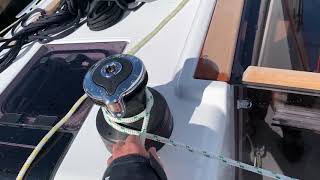 How To Unfurl amp Furl in the Main Sail on a Sailboat By Ian Van Tuyl [upl. by Cal]