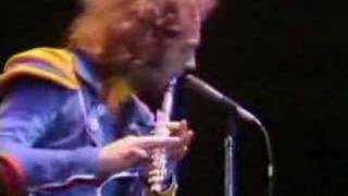 Ian Anderson flute solo 1976 [upl. by Lebasiram234]