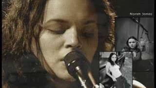 Norah Jones  Crazy  live [upl. by Arykat]