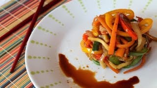 Wok de verduras salteadas con salsa de soja  Stirfried vegetables with soy sauce [upl. by Rouvin310]