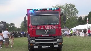 Humberside FRS  Incident Response Unit walk around amp leaving Rescue Day 2014 with blues [upl. by Tsai115]