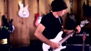 Joe Satriani quotSatch Boogiequot At Guitar Center [upl. by Ihcego]