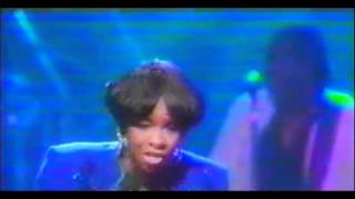 Gladys Knight  End of the Road Medley LIVE [upl. by Wyler]