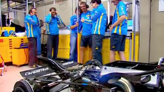 Renault F1 V8 engine final goodbye for Fernando Alonso [upl. by Yursa527]